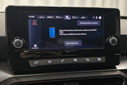 valkoinen SEAT Leon Sportstourer 2024 kuva 22.
