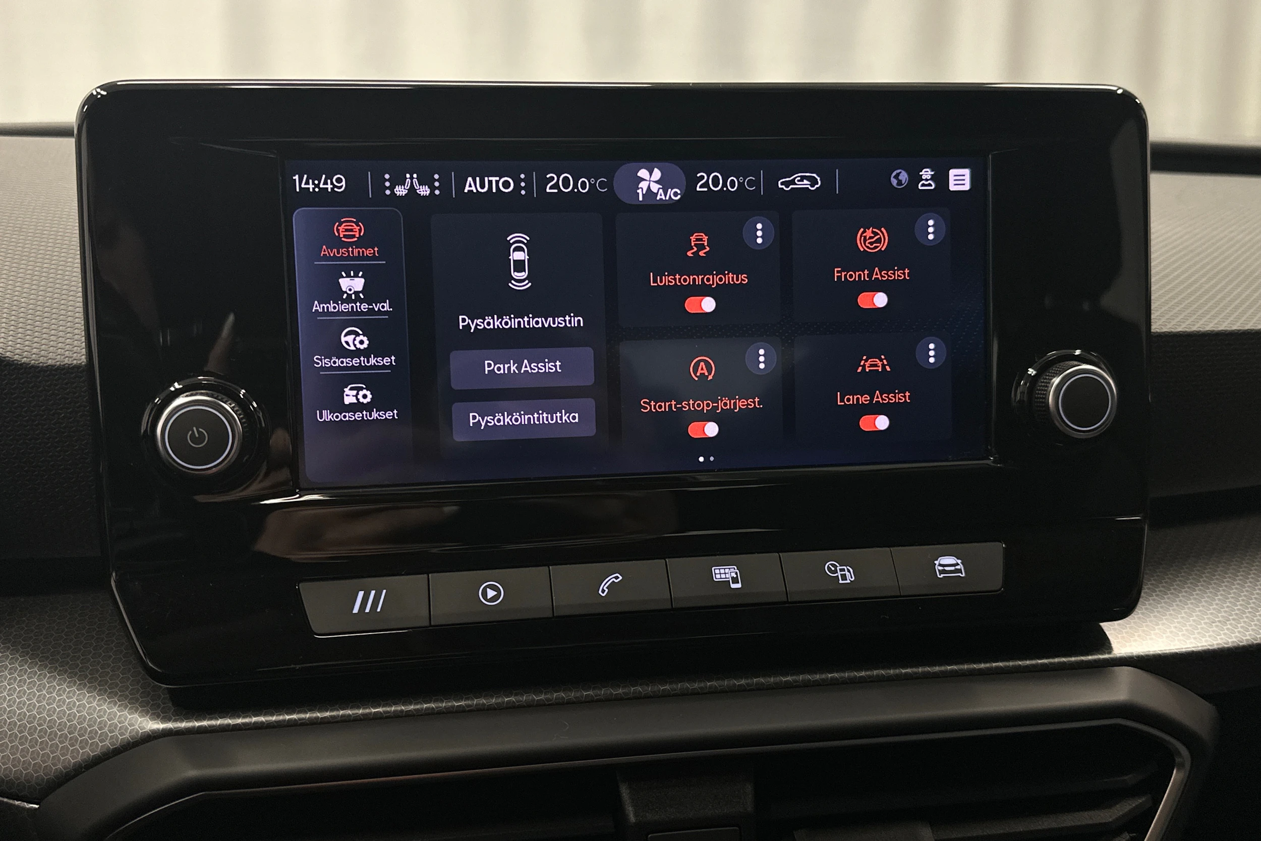 valkoinen SEAT Leon Sportstourer 2024 kuva 24.