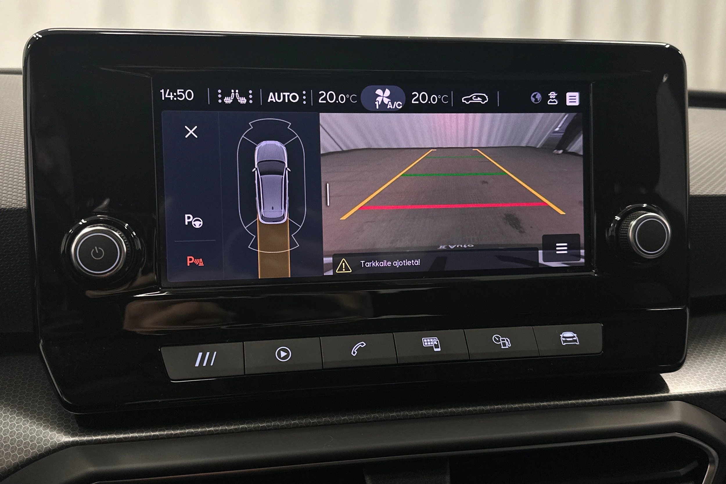 valkoinen SEAT Leon Sportstourer 2024 kuva 28.
