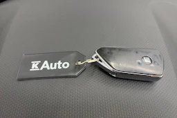 valkoinen SEAT Leon Sportstourer 2024 kuva 20.