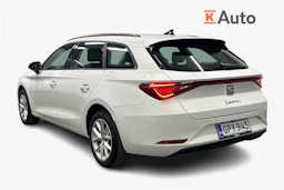 valkoinen SEAT Leon Sportstourer 2024 kuva 3.