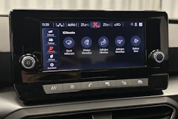 valkoinen SEAT Leon Sportstourer 2024 kuva 29.