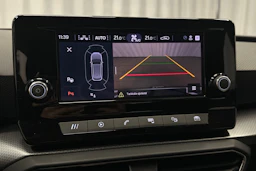 valkoinen SEAT Leon Sportstourer 2024 kuva 30.