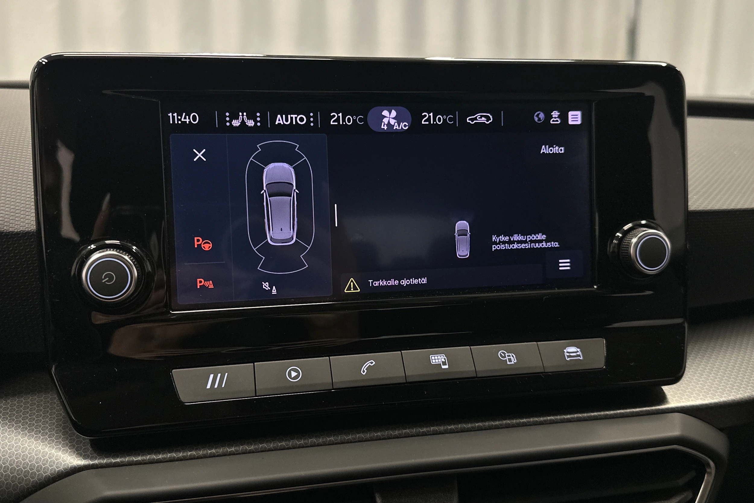 valkoinen SEAT Leon Sportstourer 2024 kuva 31.