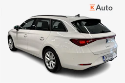 valkoinen SEAT Leon Sportstourer 2024 kuva 2.