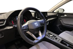 valkoinen SEAT Leon Sportstourer 2024 kuva 8.