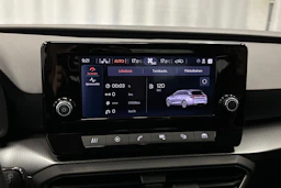 valkoinen SEAT Leon Sportstourer 2024 kuva 21.