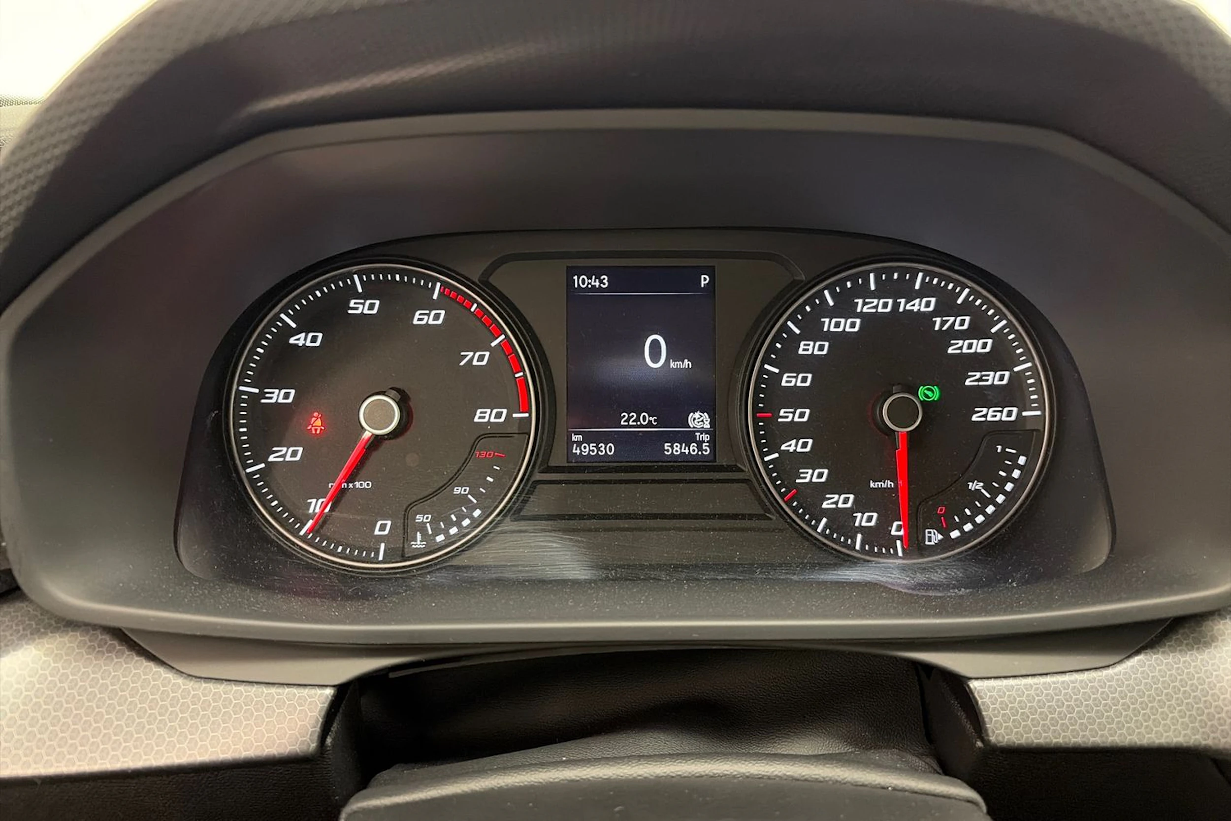 valkoinen SEAT Leon Sportstourer 2024 kuva 17.