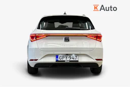 valkoinen SEAT Leon Sportstourer 2024 kuva 3.