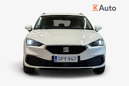 valkoinen SEAT Leon Sportstourer 2024 kuva 4.
