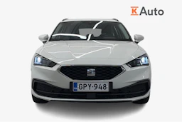 valkoinen SEAT Leon Sportstourer 2024 kuva 4.