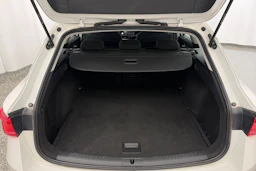 valkoinen SEAT Leon Sportstourer 2024 kuva 11.