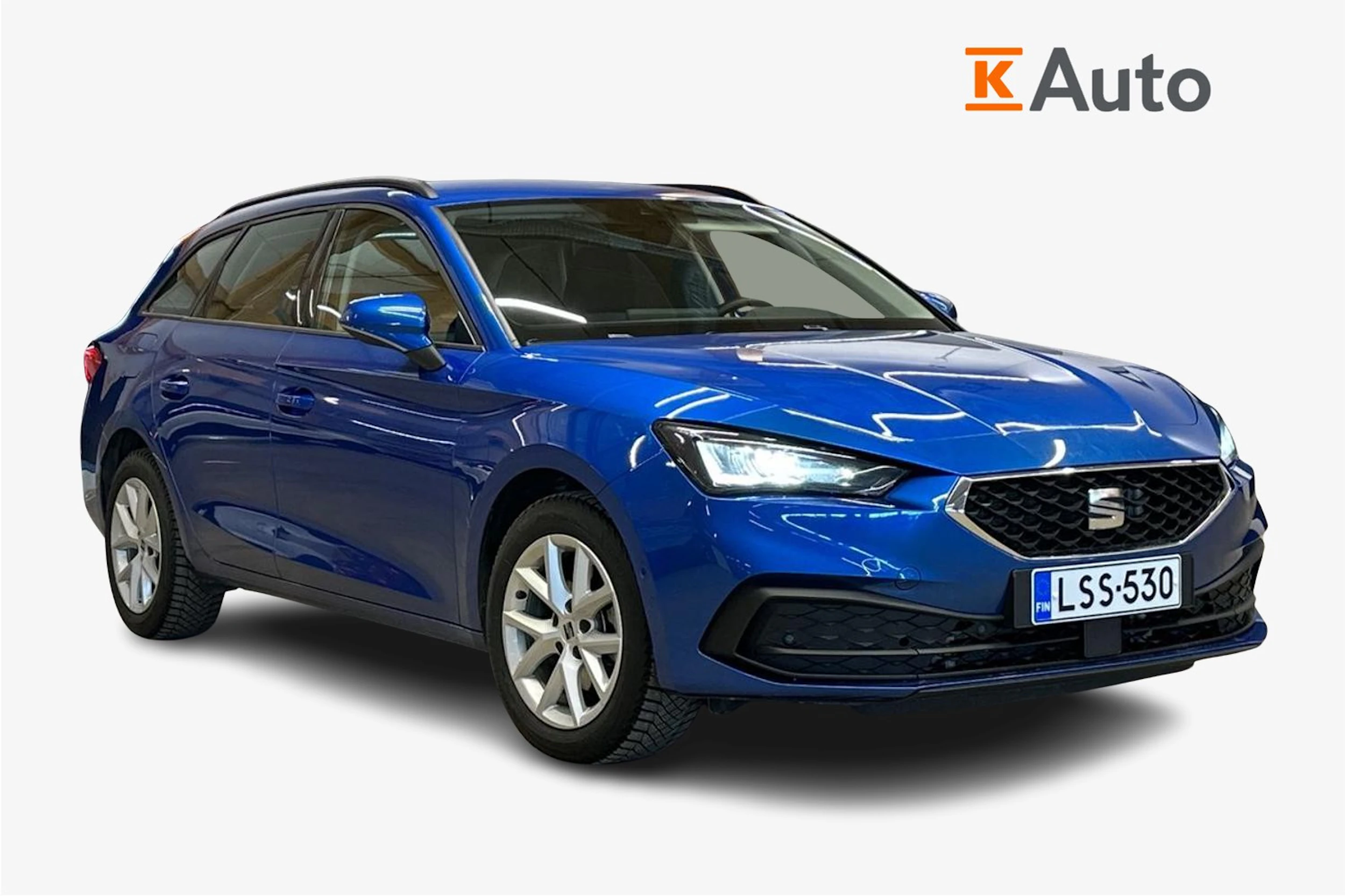 sininen SEAT Leon Sportstourer 2024 kuva 1.