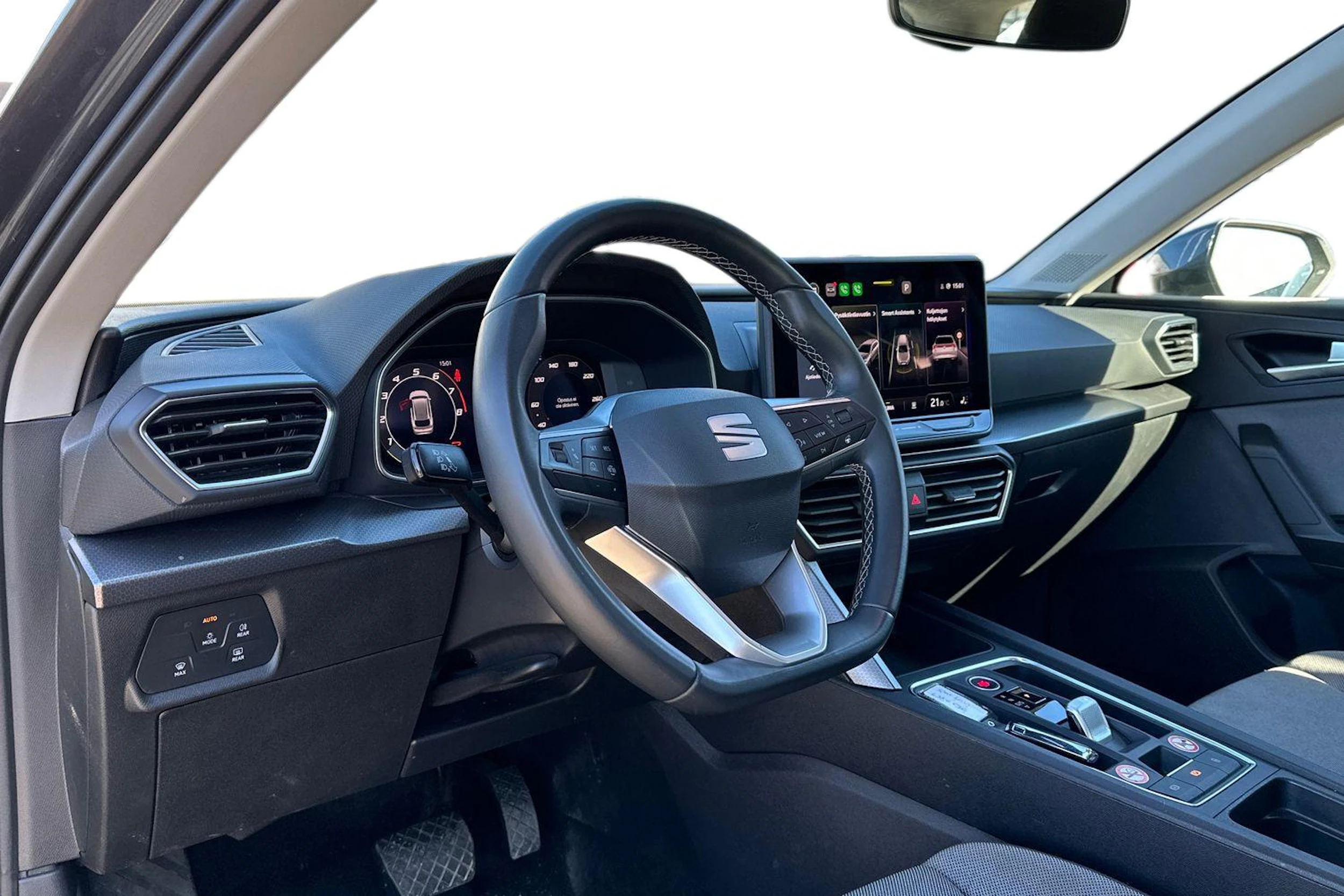 harmaa SEAT Leon Sportstourer 2024 kuva 3.