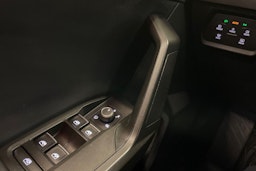 punainen SEAT Leon Sportstourer 2024 kuva 30.