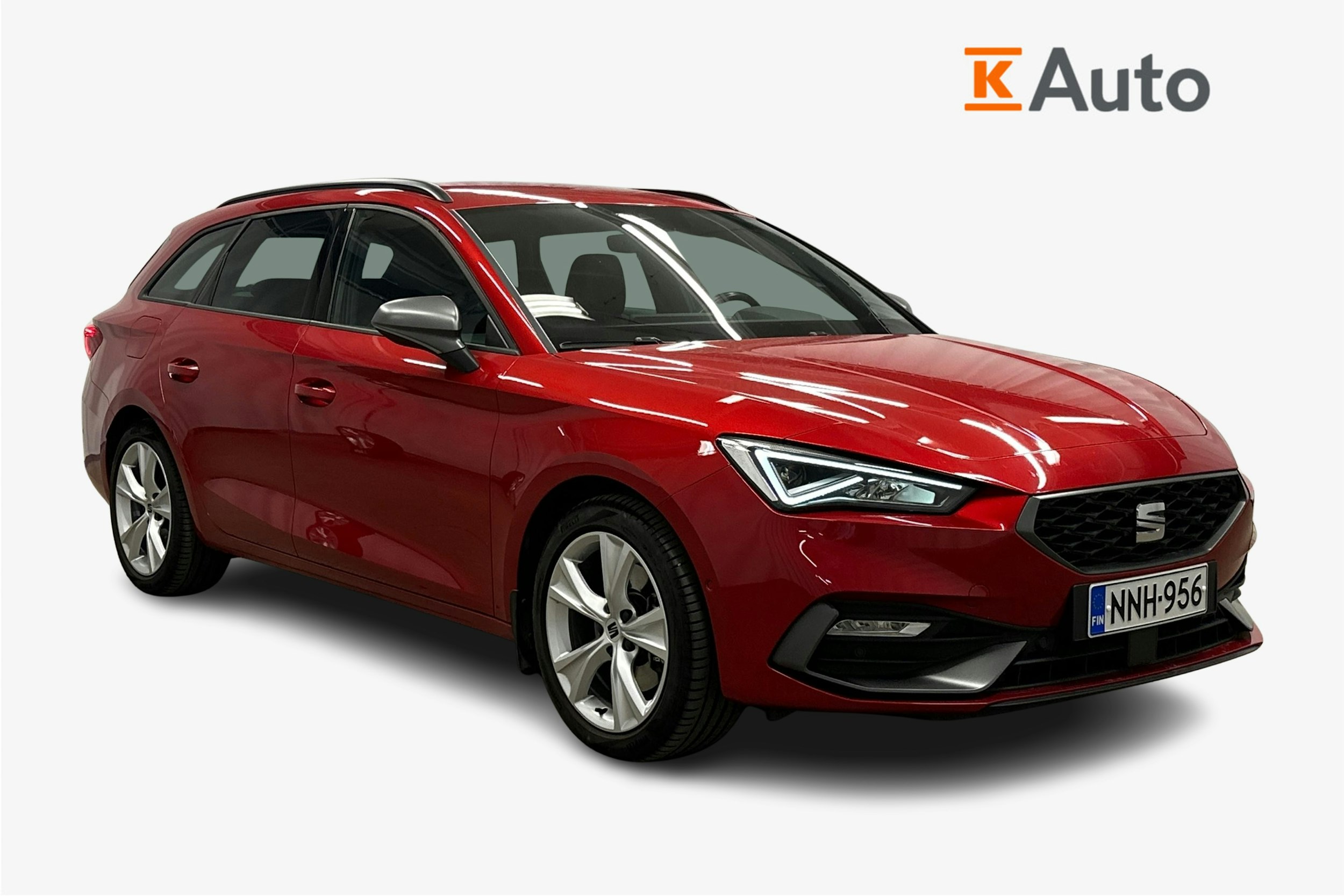 punainen SEAT Leon Sportstourer 2024 kuva 1.