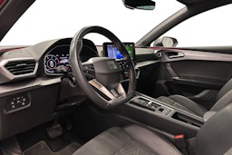 punainen SEAT Leon Sportstourer 2024 kuva 7.