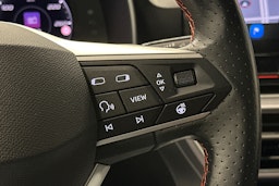 punainen SEAT Leon Sportstourer 2024 kuva 21.