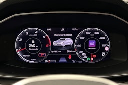 punainen SEAT Leon Sportstourer 2024 kuva 22.