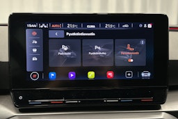 punainen SEAT Leon Sportstourer 2024 kuva 27.
