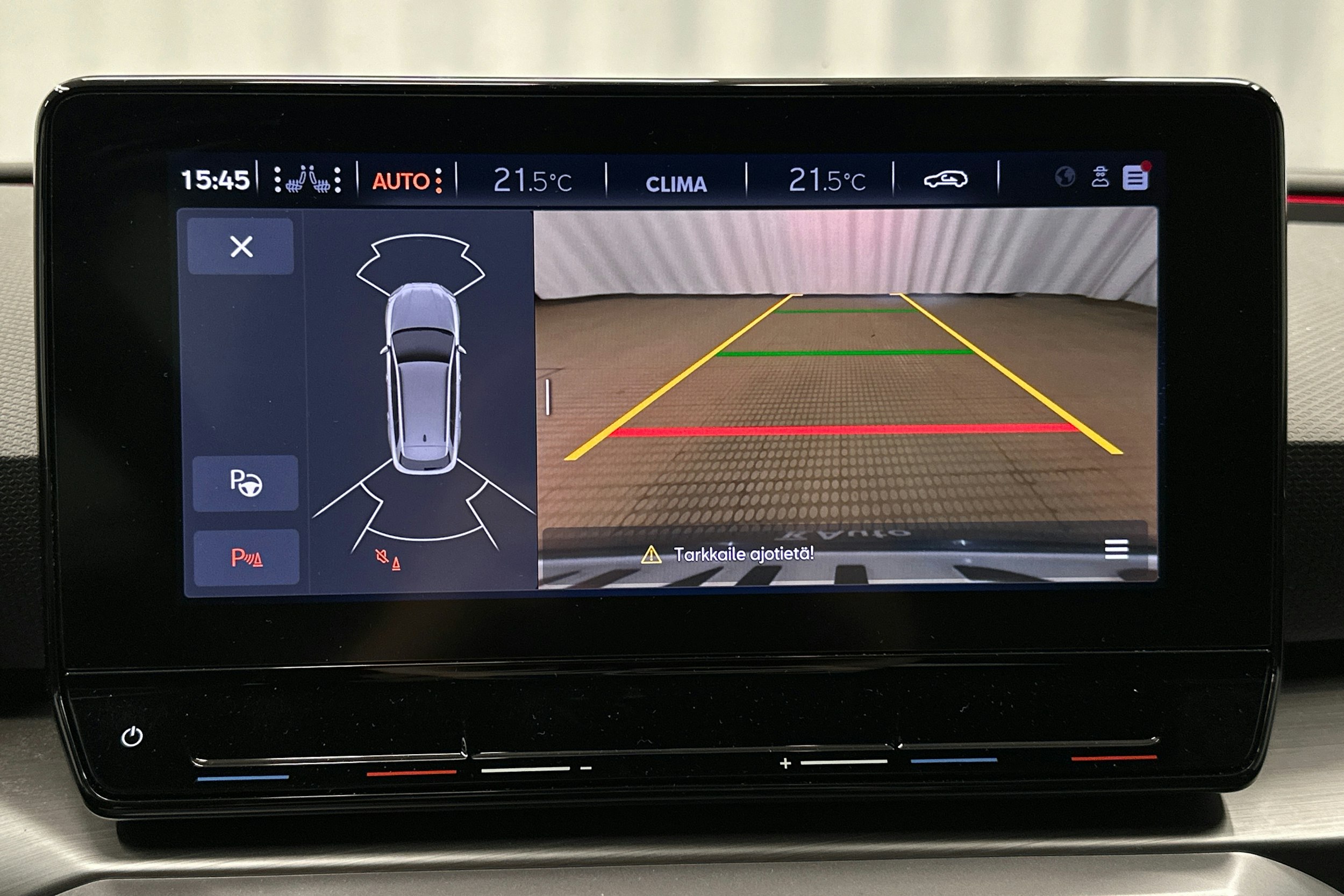 punainen SEAT Leon Sportstourer 2024 kuva 34.
