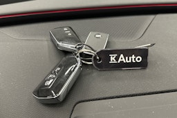 punainen SEAT Leon Sportstourer 2024 kuva 37.