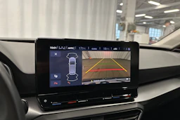 punainen SEAT Leon Sportstourer 2024 kuva 20.