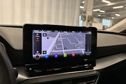 punainen SEAT Leon Sportstourer 2024 kuva 21.