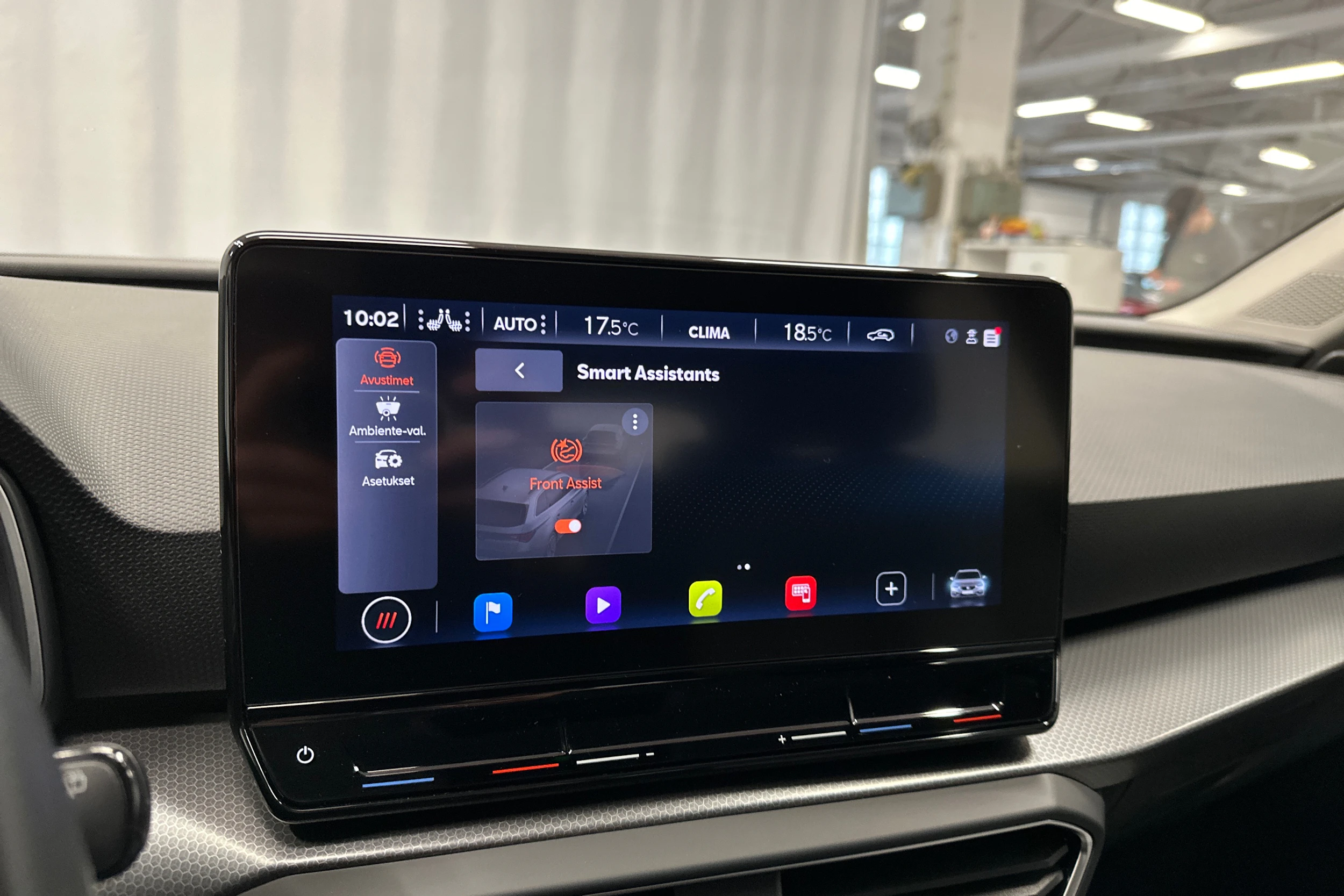 punainen SEAT Leon Sportstourer 2024 kuva 25.