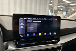 punainen SEAT Leon Sportstourer 2024 kuva 25.