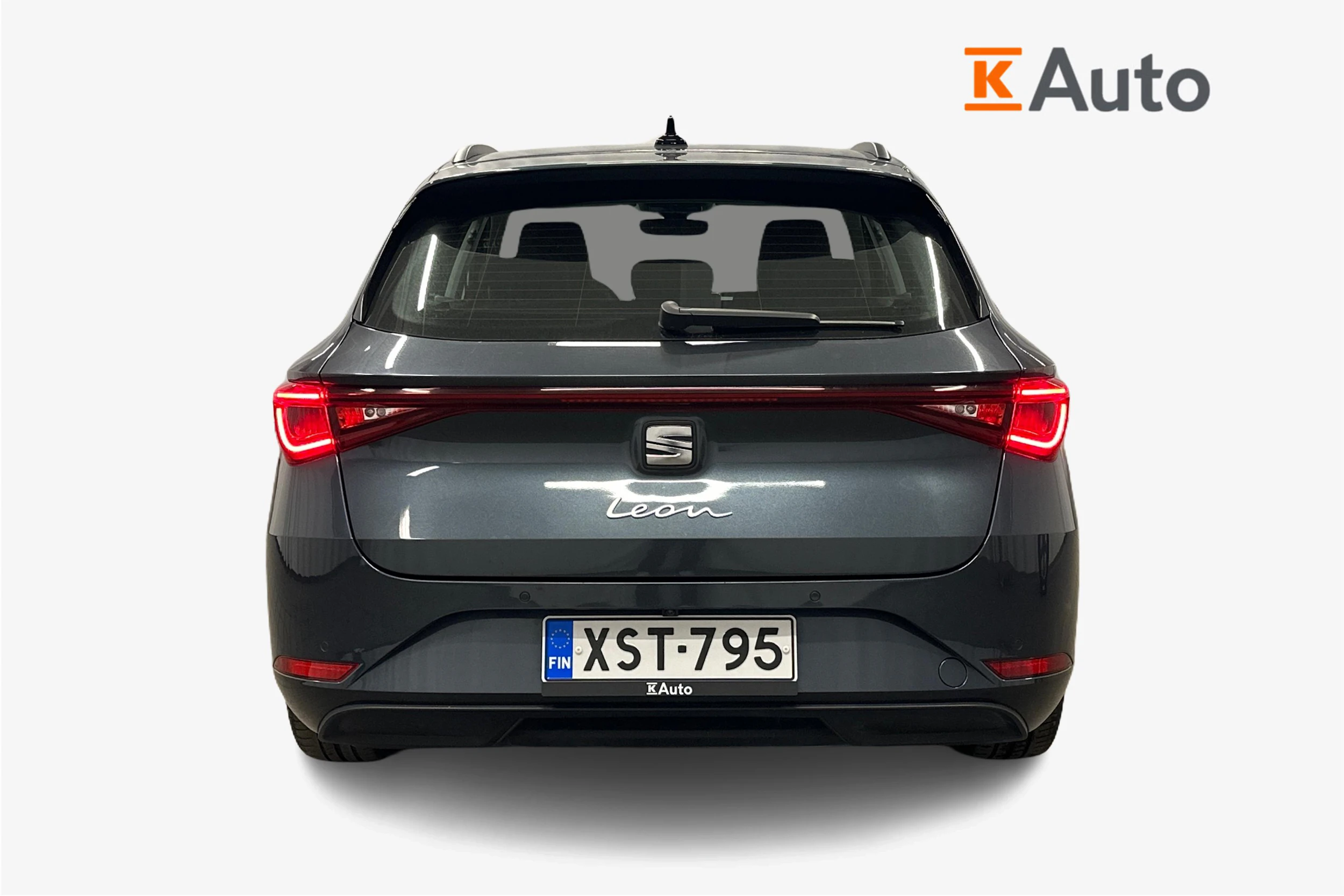 harmaa SEAT Leon Sportstourer 2024 kuva 3.