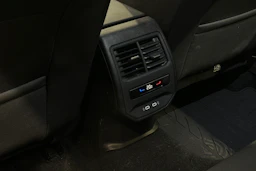 harmaa SEAT Leon Sportstourer 2024 kuva 32.
