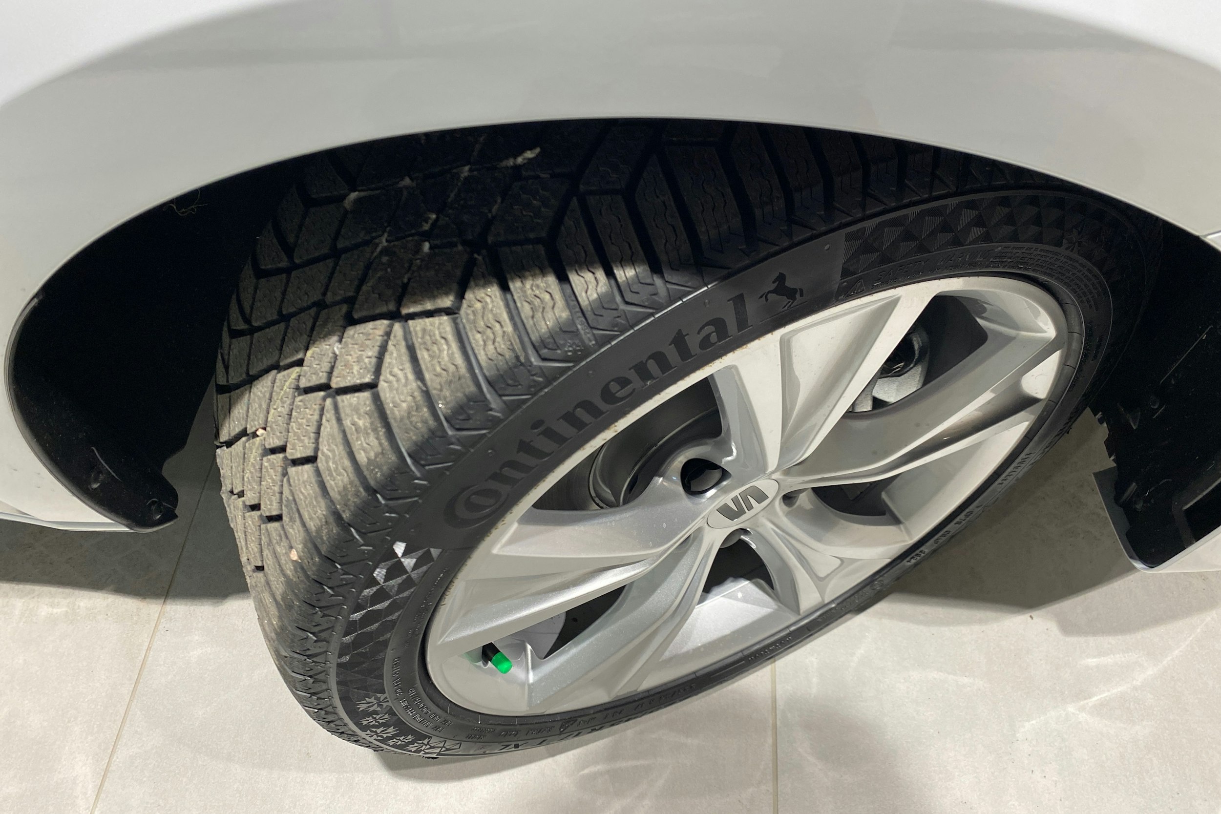 met. valkoinen SEAT Leon Sportstourer 2025 kuva 10.