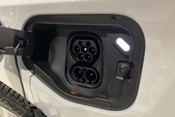 met. valkoinen SEAT Leon Sportstourer 2025 kuva 12.