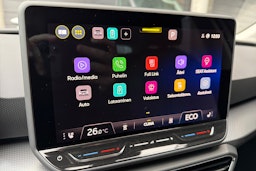 valkoinen SEAT Leon Sportstourer 2025 kuva 14.