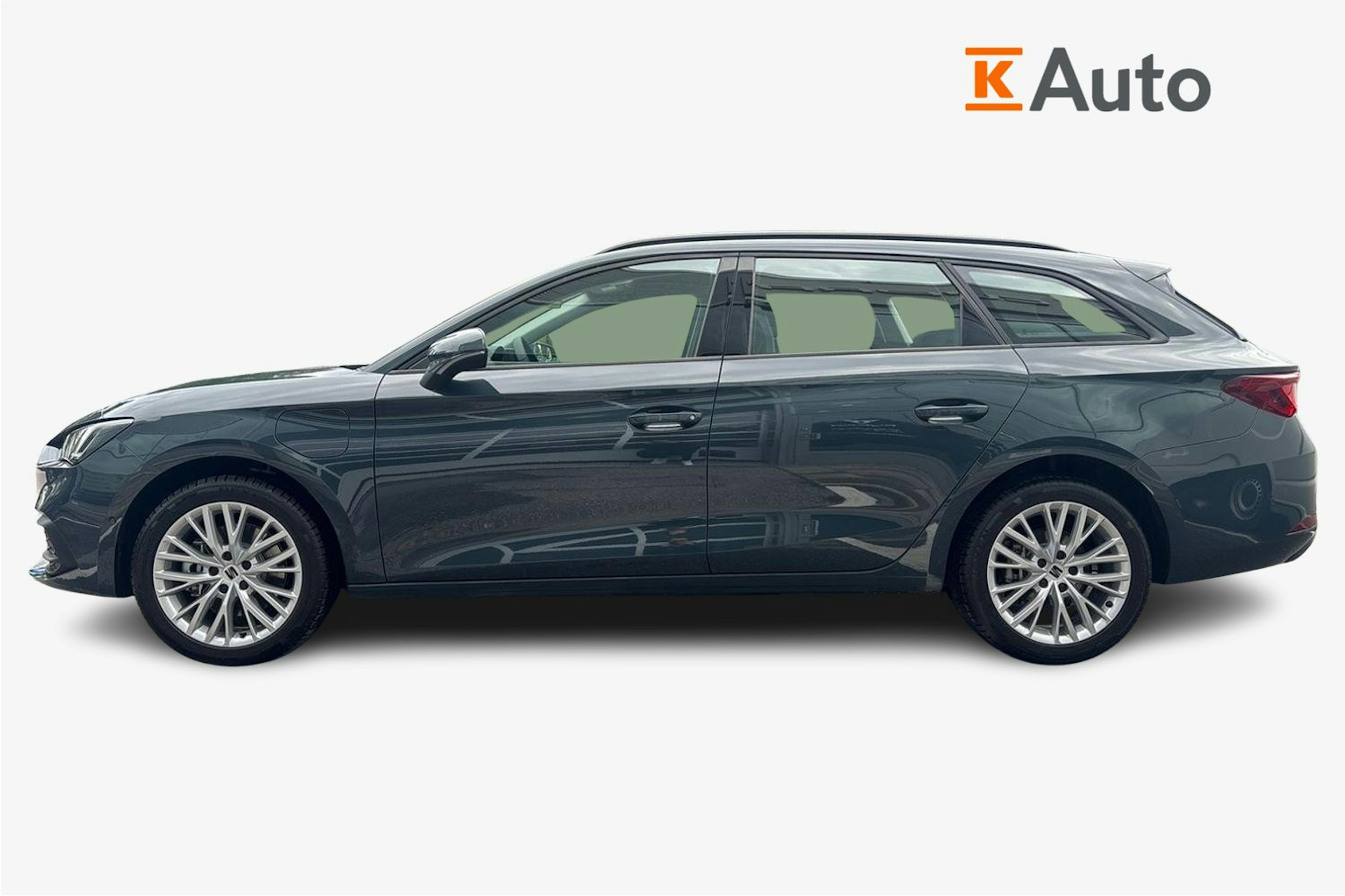 sininen SEAT Leon Sportstourer 2025 kuva 5.