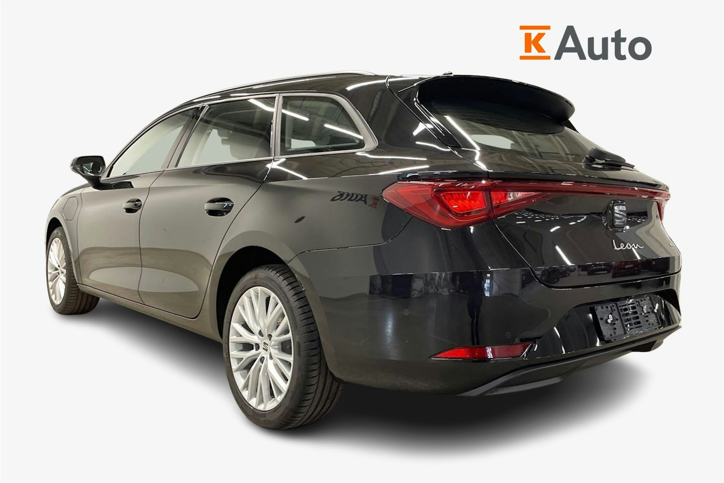 met. musta SEAT Leon Sportstourer 2025 kuva 2.