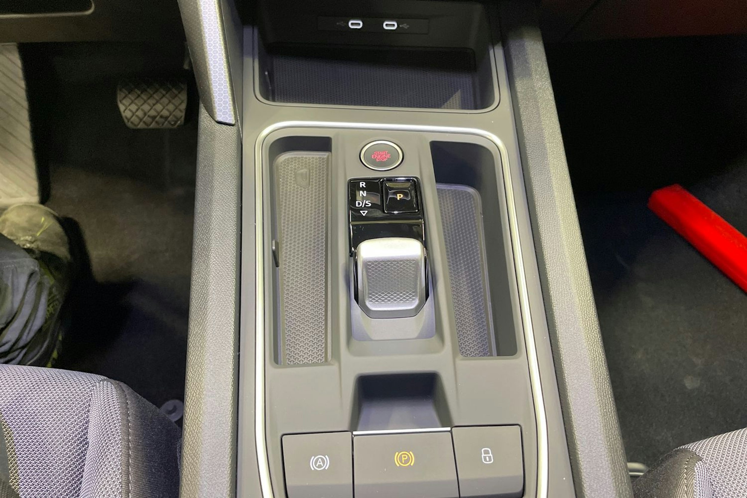 met. musta SEAT Leon Sportstourer 2025 kuva 17.