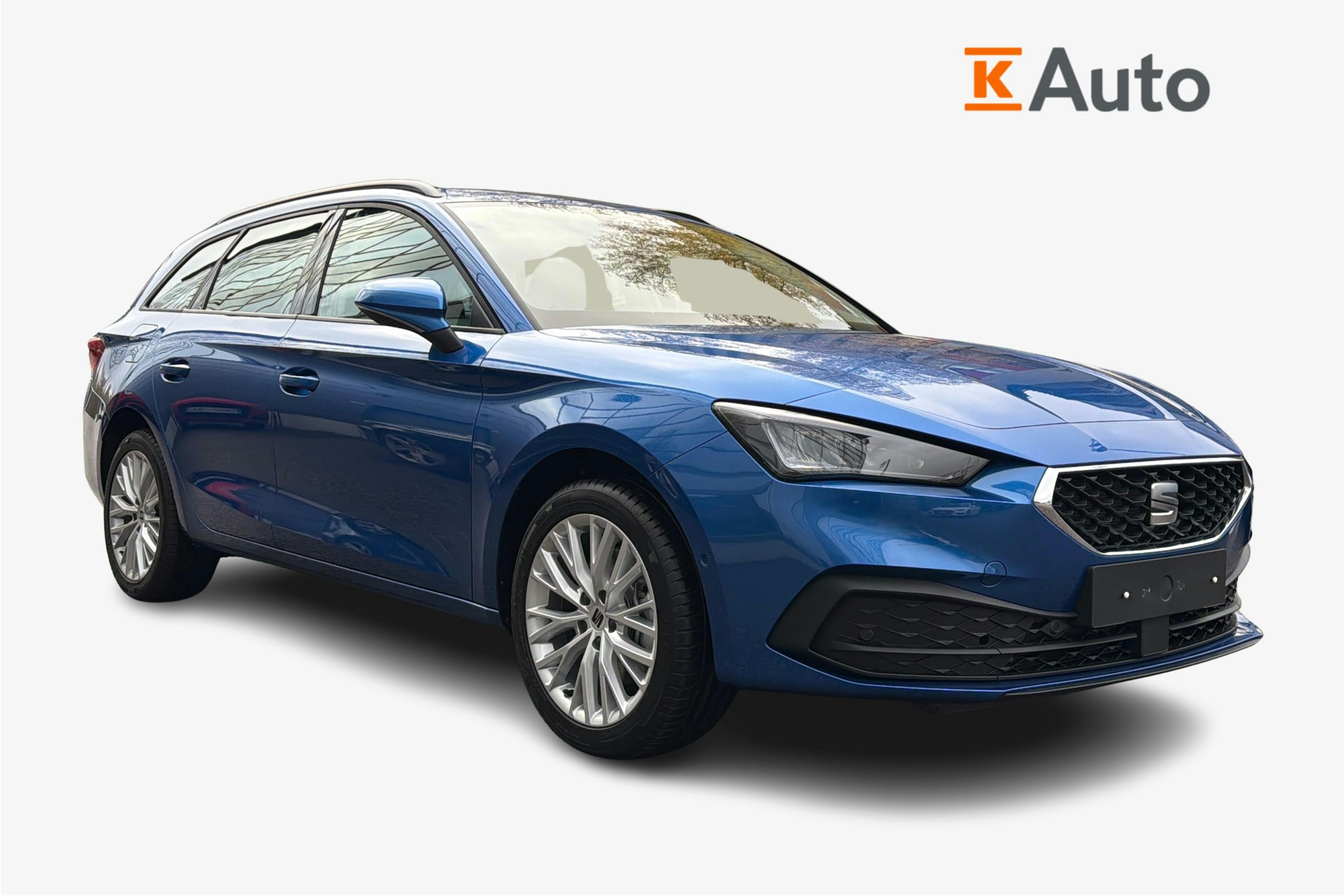 sininen SEAT Leon Sportstourer 2025 kuva 1.