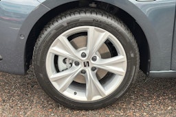 harmaa SEAT Leon Sportstourer 2025 kuva 9.