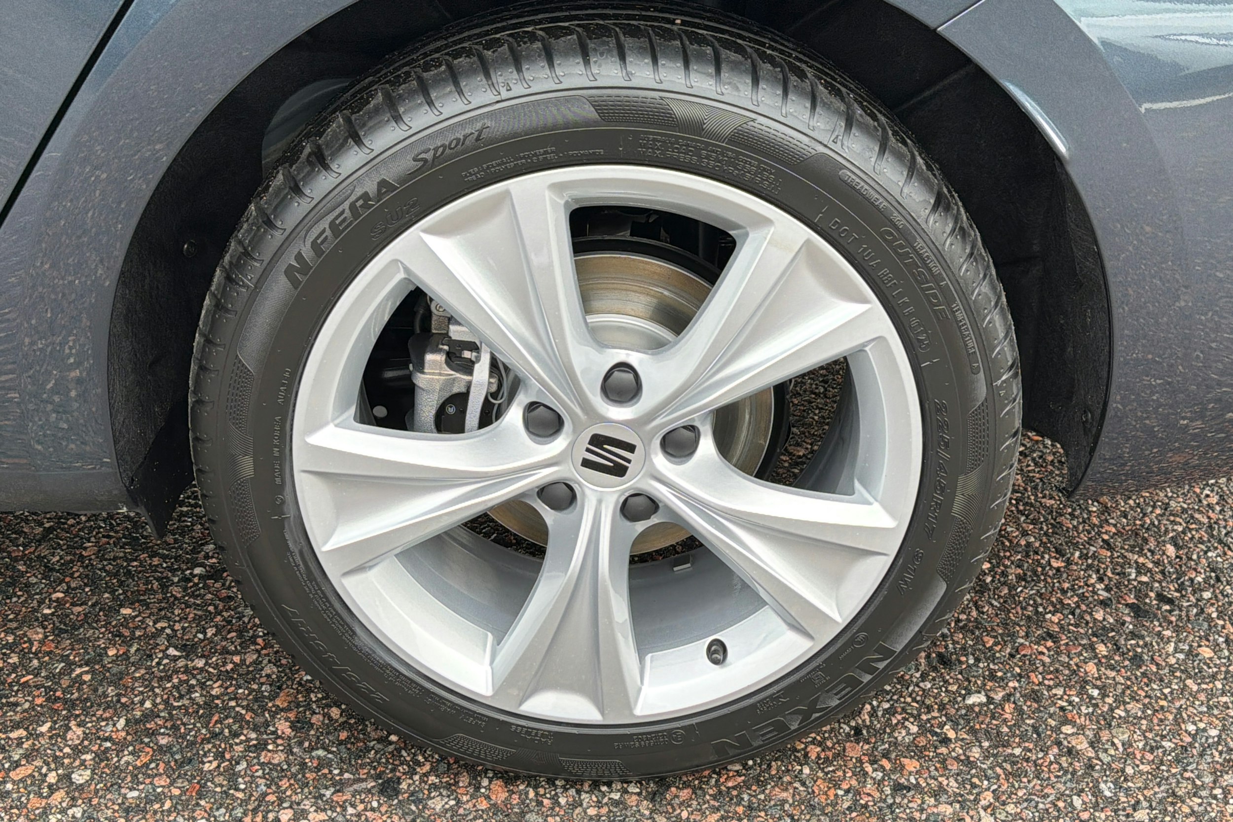 harmaa SEAT Leon Sportstourer 2025 kuva 10.