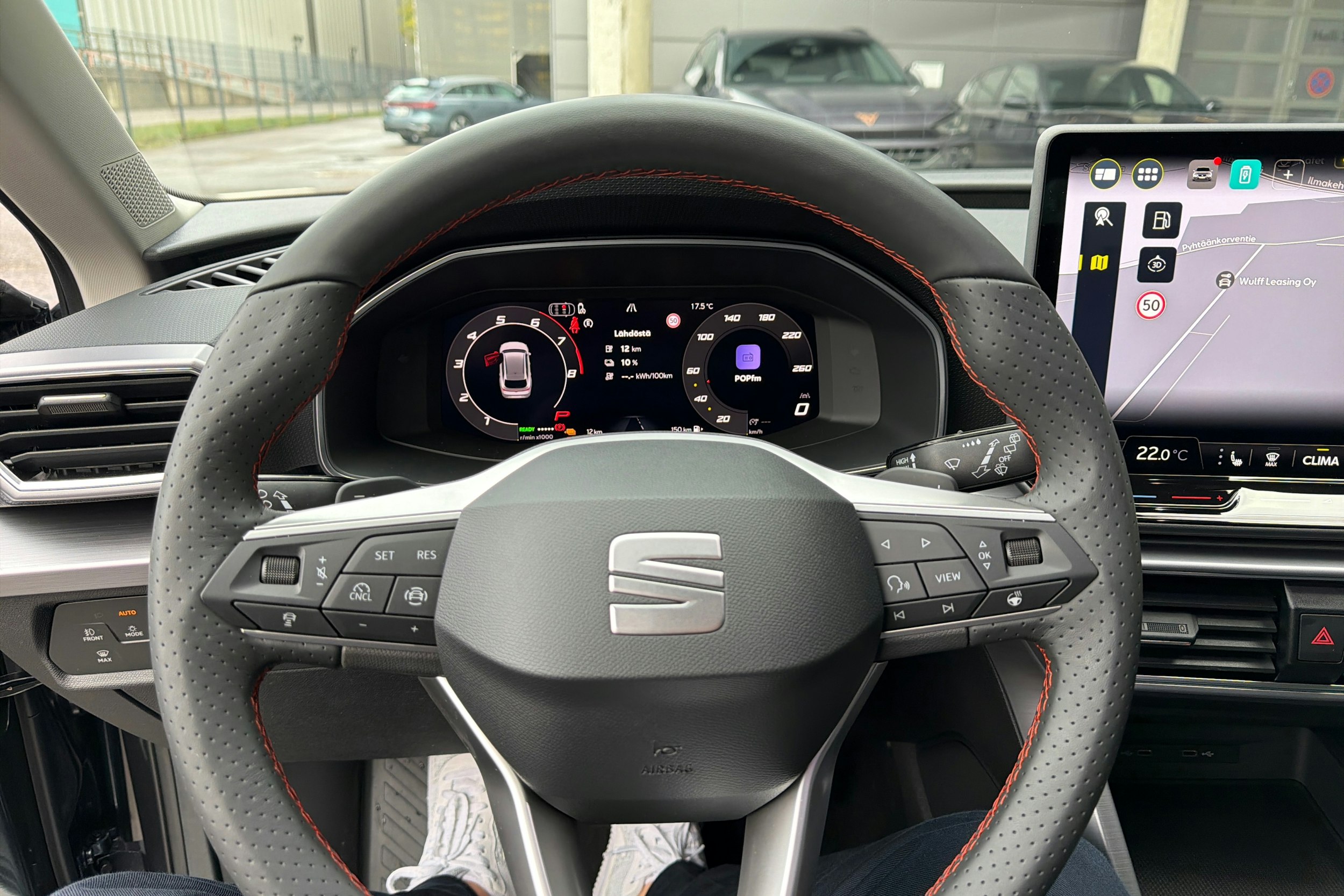 harmaa SEAT Leon Sportstourer 2025 kuva 16.
