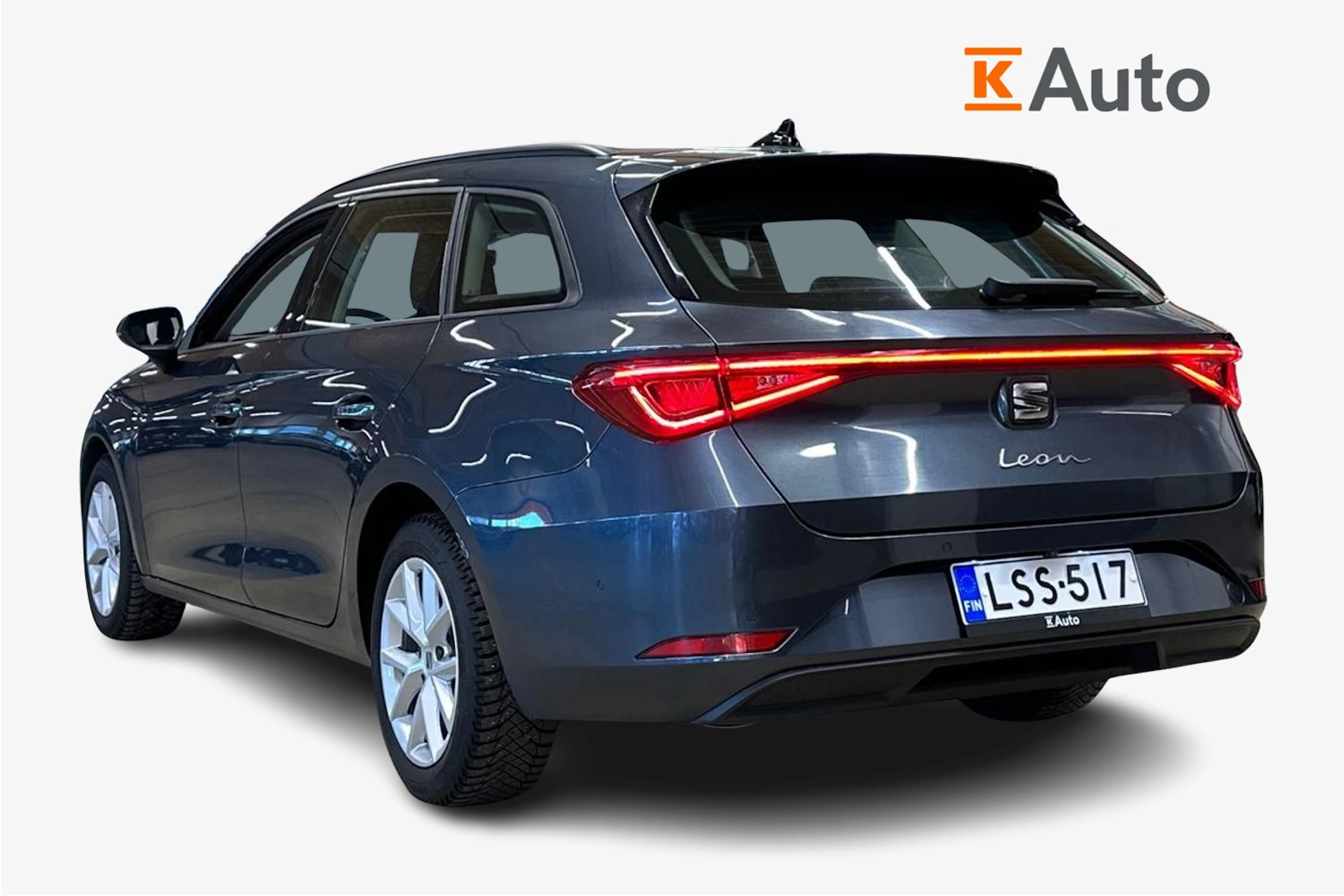 harmaa SEAT Leon Sportstourer 2025 kuva 6.