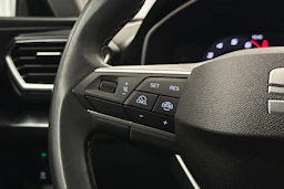 musta SEAT Leon Sportstourer 2025 kuva 19.