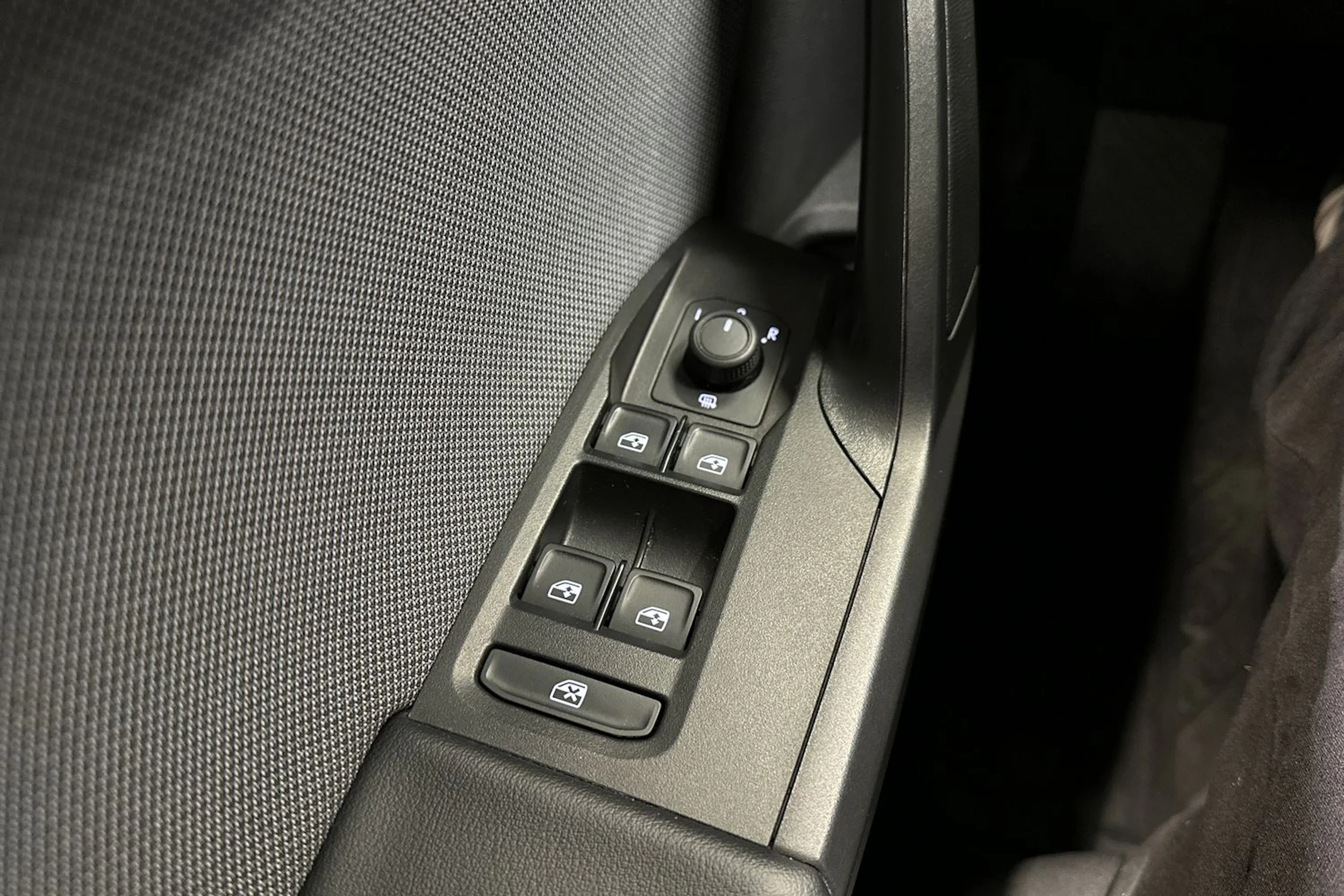 musta SEAT Leon Sportstourer 2025 kuva 28.