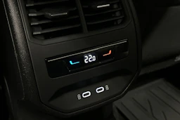 musta SEAT Leon Sportstourer 2025 kuva 16.