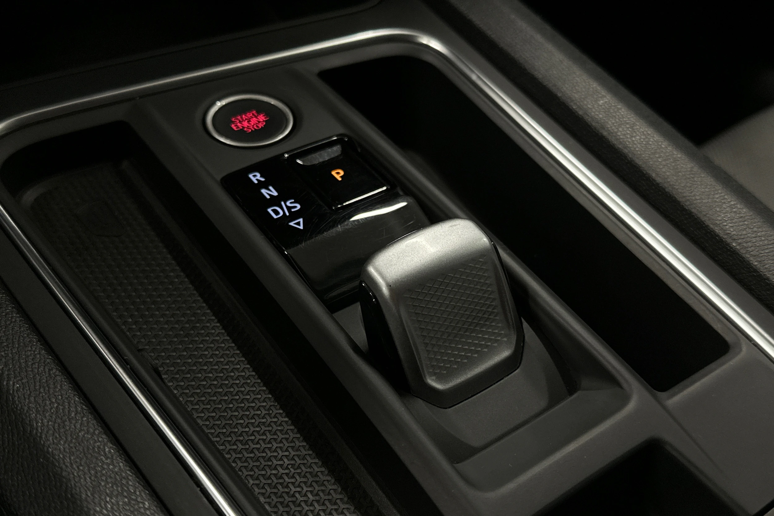 musta SEAT Leon Sportstourer 2025 kuva 28.