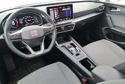 valkoinen SEAT Leon Sportstourer 2025 kuva 3.