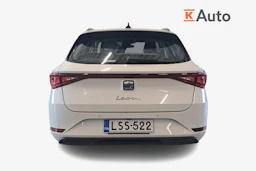 valkoinen SEAT Leon Sportstourer 2025 kuva 4.