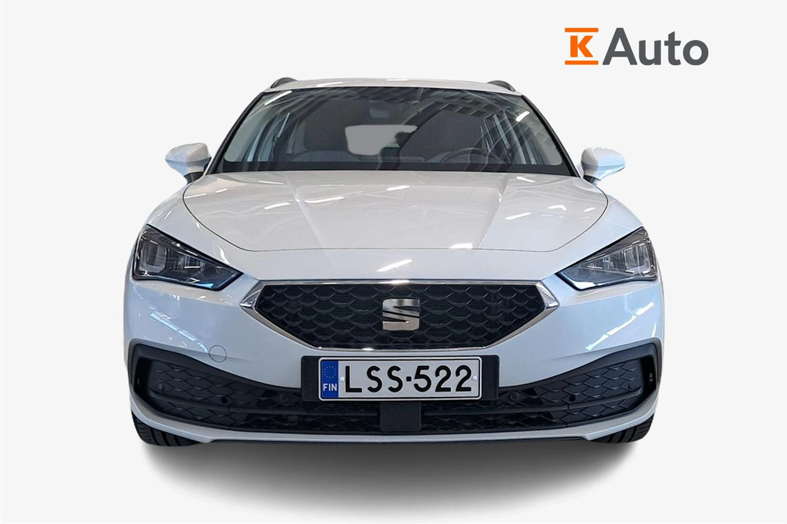 valkoinen SEAT Leon Sportstourer 2025 kuva 5.